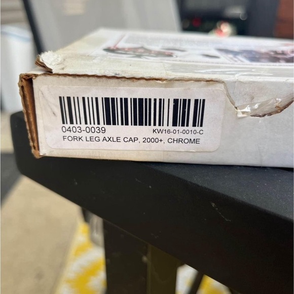 π New In Box Motorcycle / Klock Werks Chrome Fork Leg Axle Cap - Picture 2 of 4